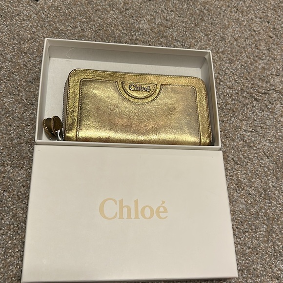 Chloe Gold Long Wallet and Box - Picture 6 of 7